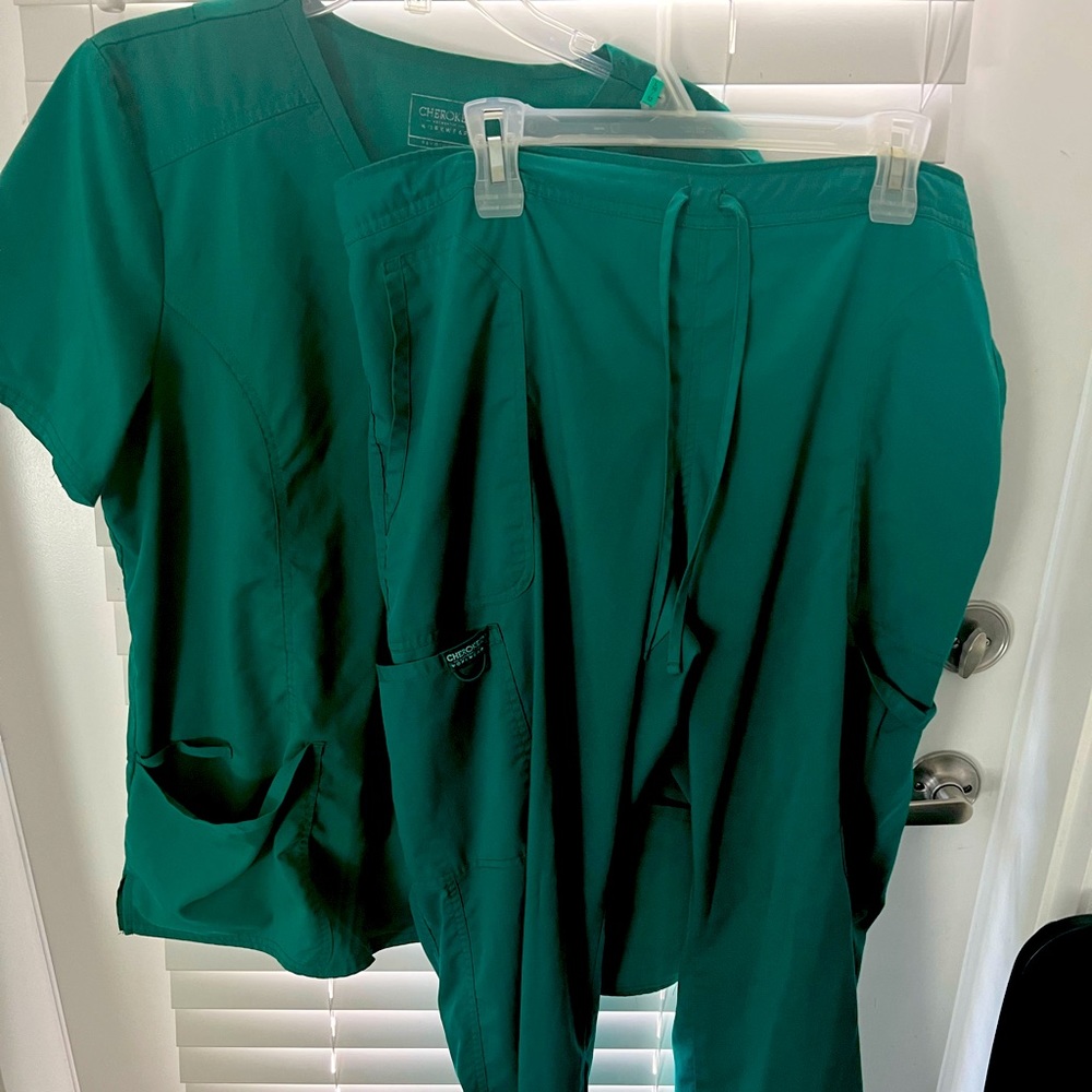 Cherokee Scrub Set